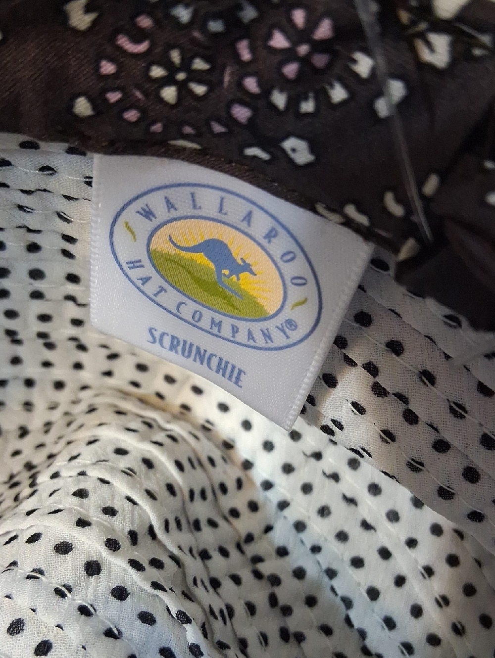 Wallaroo Scrunchie Hat - Picture 6 of 10